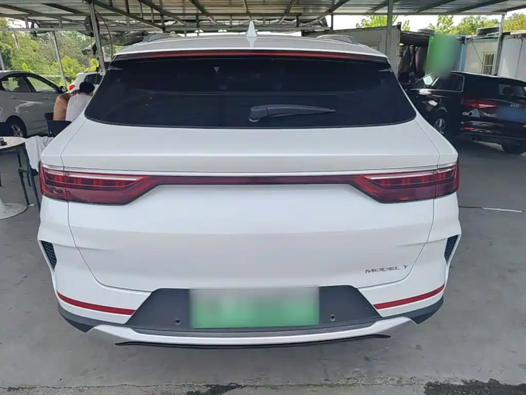 BYD PLUS New Energy — миниатюра 6
