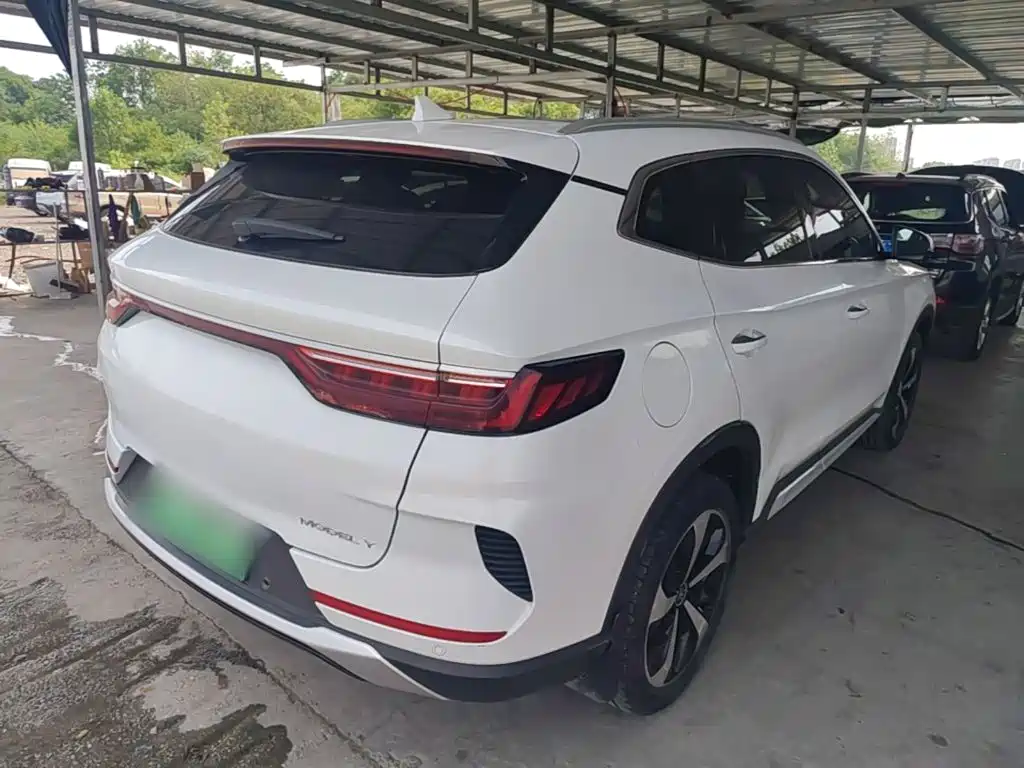 BYD PLUS New Energy — миниатюра 7