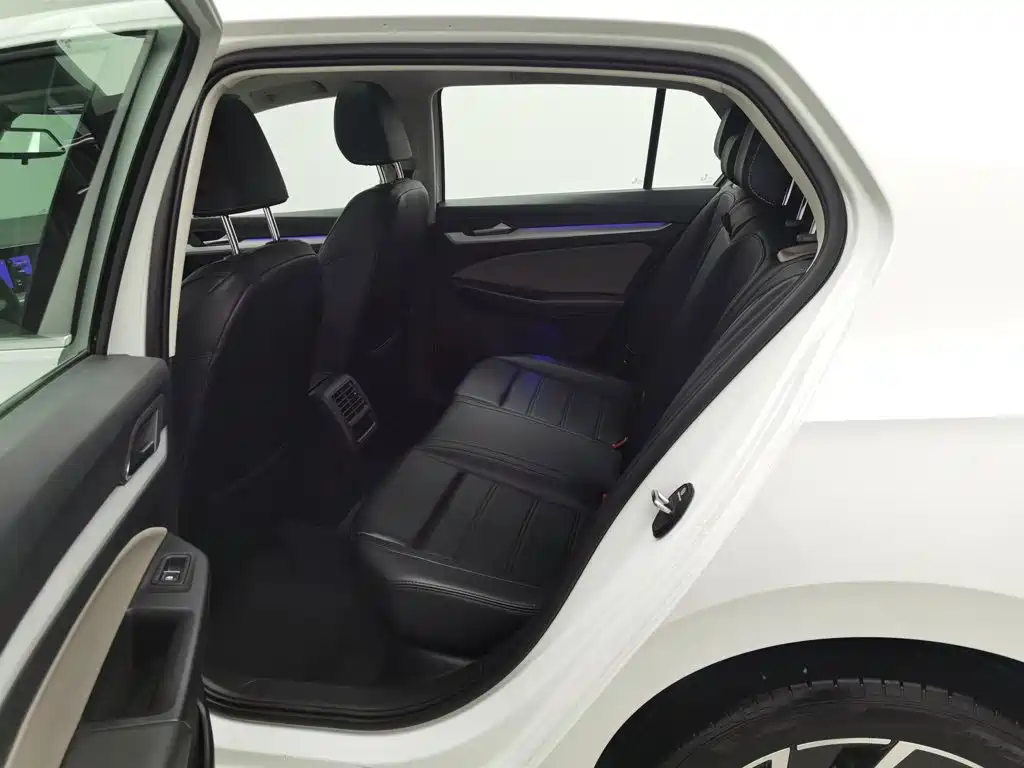 Volkswagen Golf — миниатюра 15