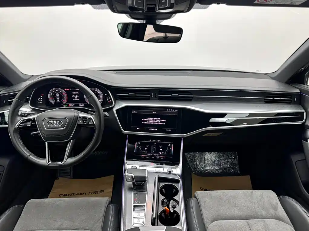 Audi A6L 2024 40 TFSI Luxury