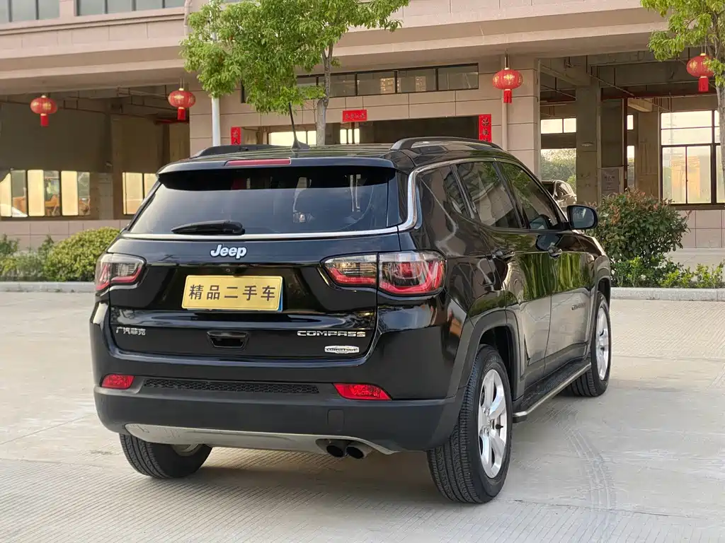 Jeep Compass — миниатюра 7
