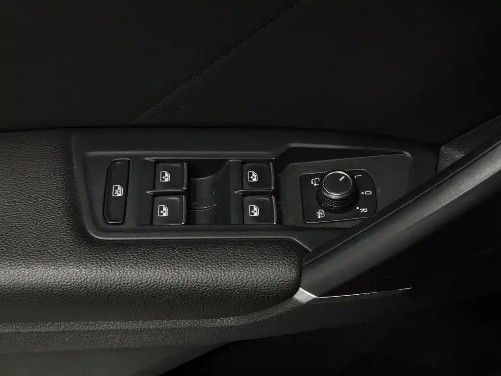 Volkswagen Tiguan — миниатюра 9