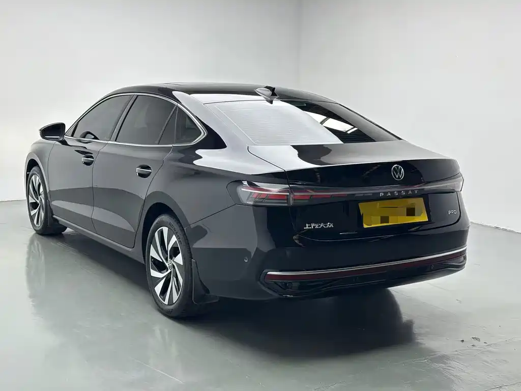 Volkswagen Passat — миниатюра 7