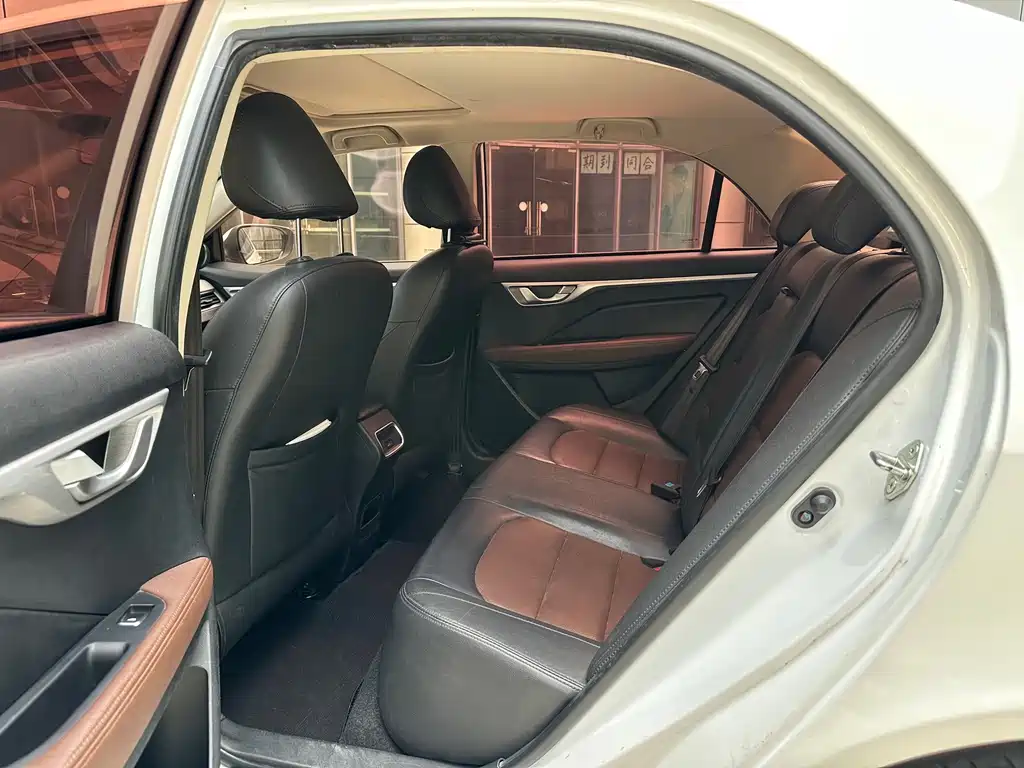 Geely Vision — миниатюра 9
