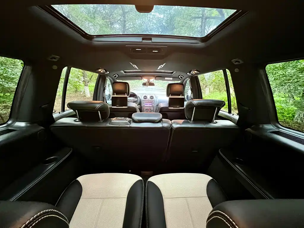 Mercedes-Benz GL-Class — миниатюра 8
