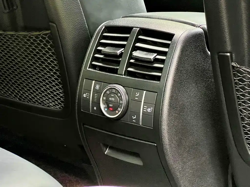 Mercedes-Benz GL-Class — миниатюра 22