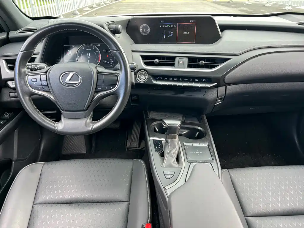 Lexus UX — миниатюра 6