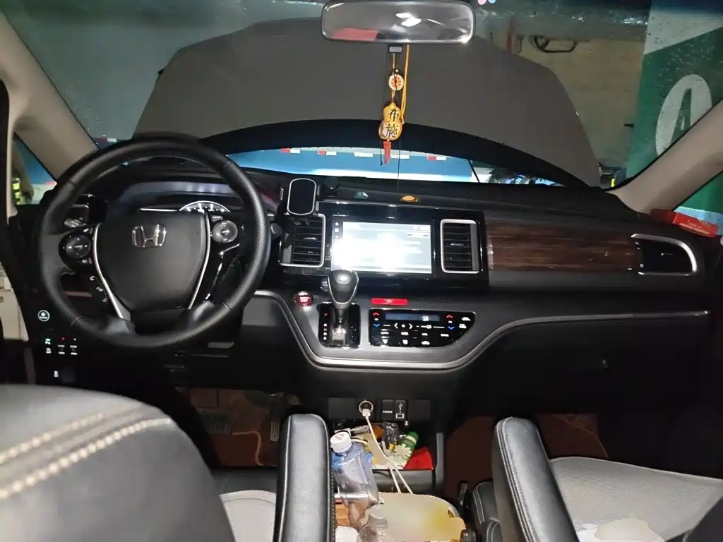 Honda Elysion — миниатюра 5
