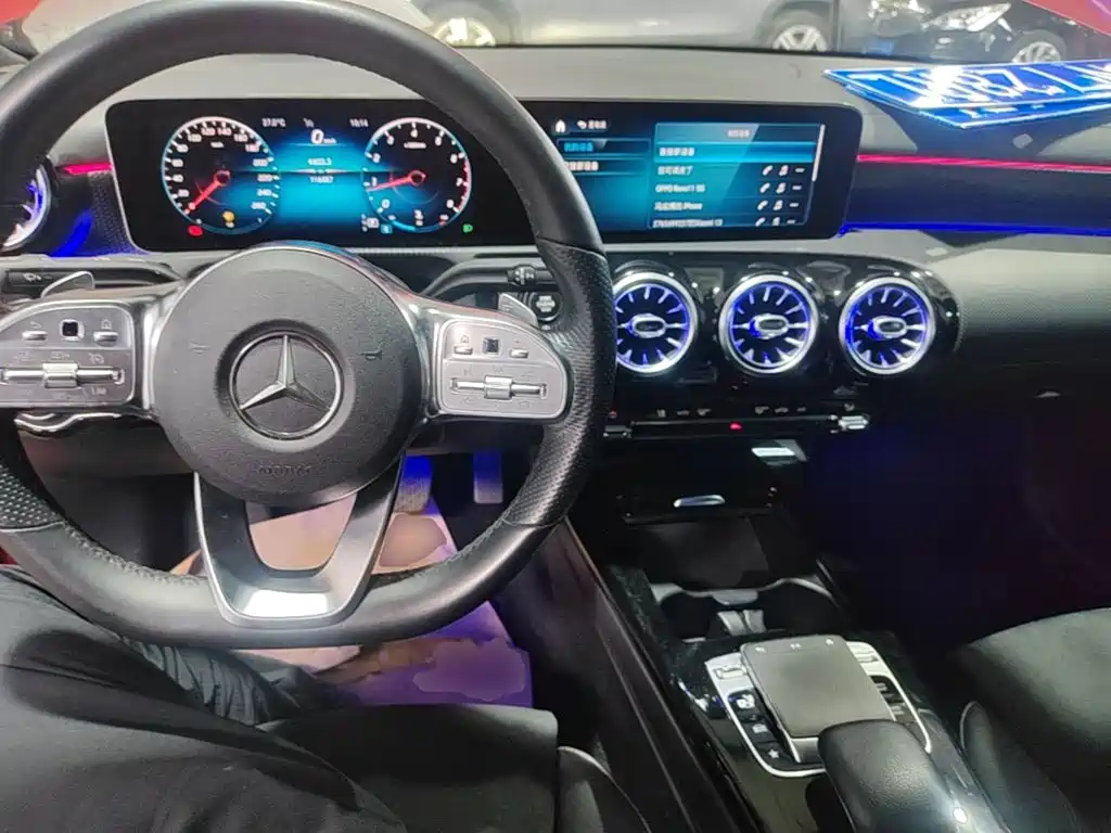 Mercedes-Benz A-Class — миниатюра 6