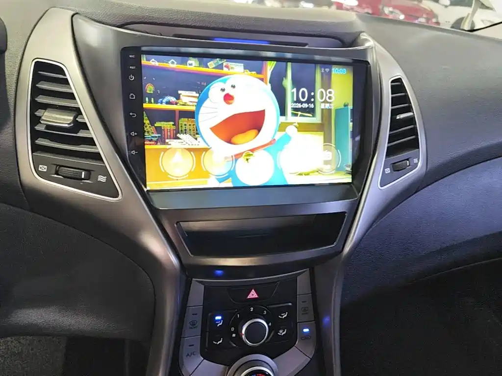 Hyundai Elantra Langdong — миниатюра 13
