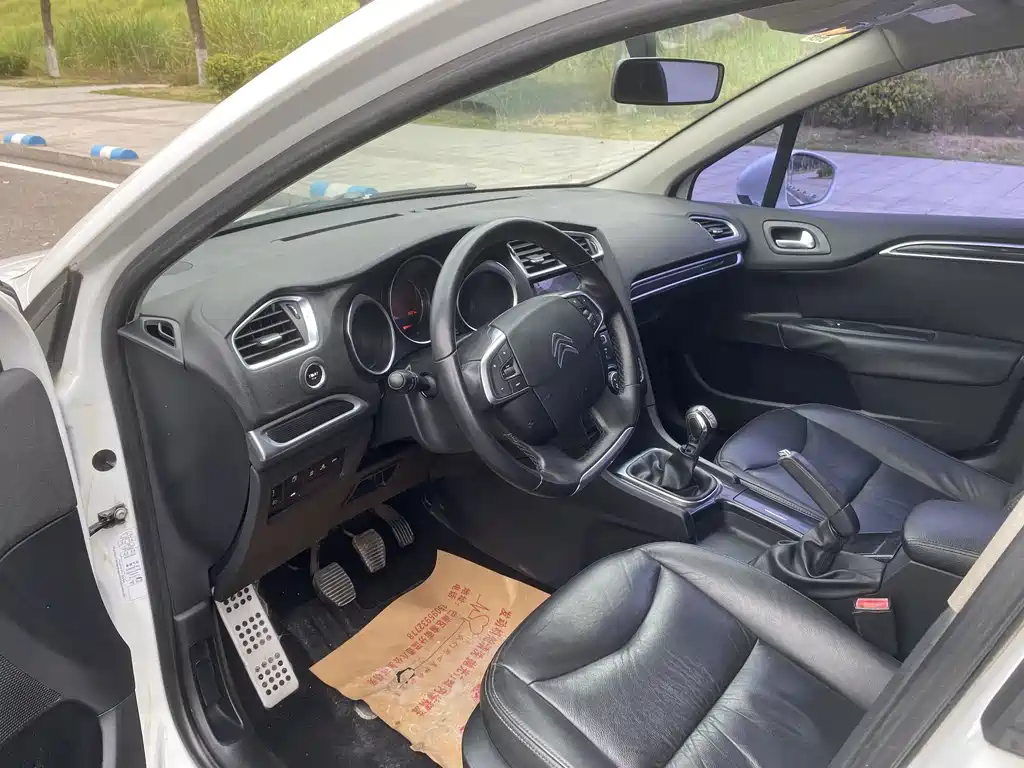 Citroen C4L — миниатюра 9