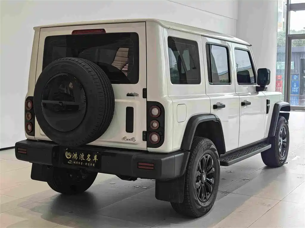 212 212 T01 — миниатюра 7