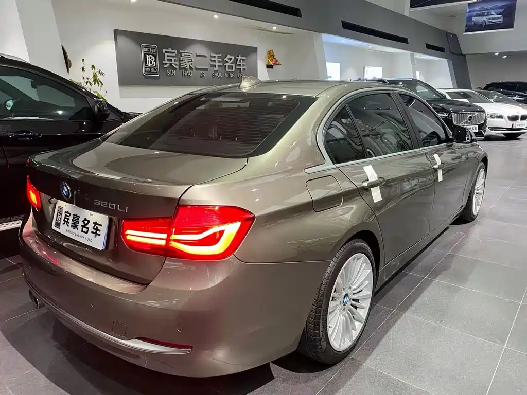 BMW 3 Series — миниатюра 4