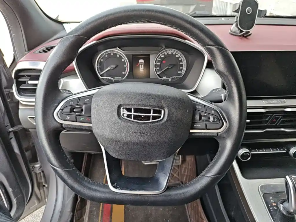 Geely Binyue — миниатюра 11