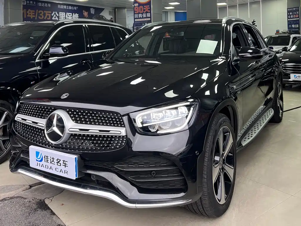 MERCEDES-BENZ GLC