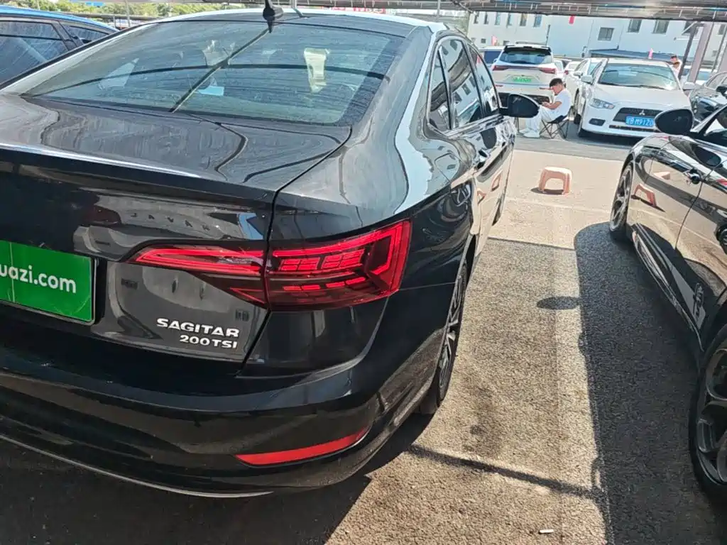 Volkswagen Sagitar — миниатюра 8