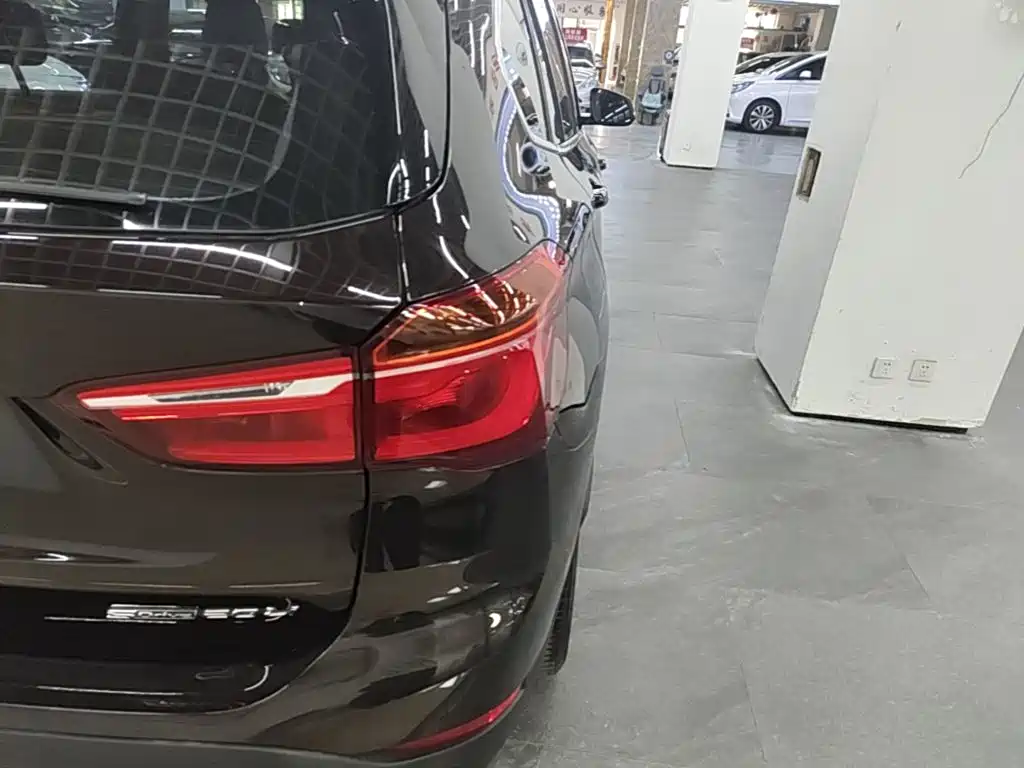 BMW X1 — миниатюра 8