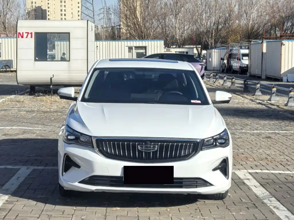 Geely Emgrand — миниатюра 2