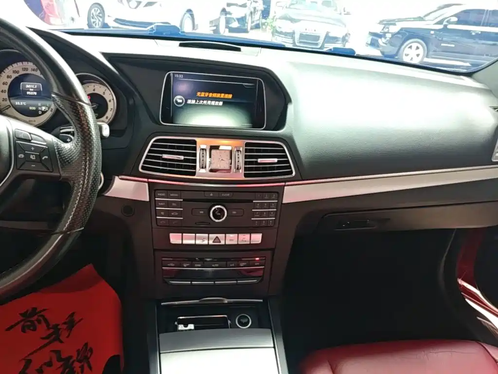 Mercedes-Benz E-Class (Import) — миниатюра 13