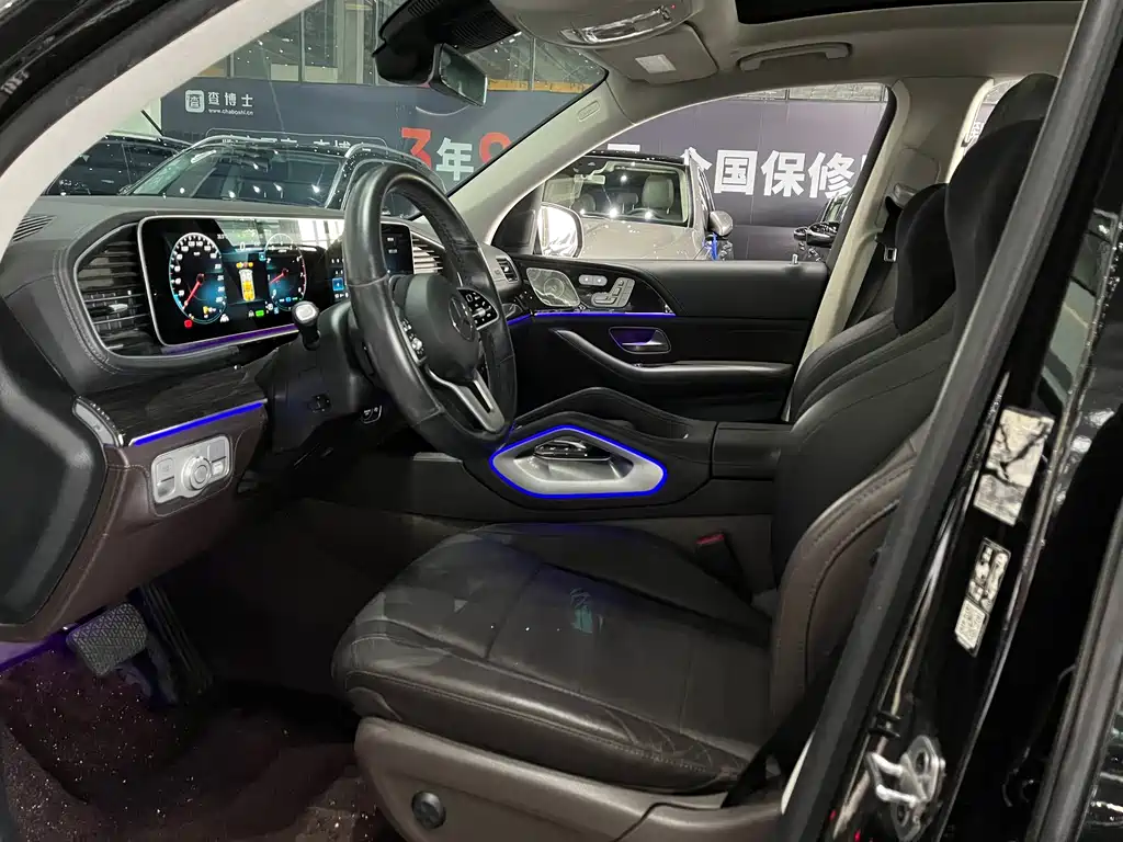 Mercedes-Benz GLS — миниатюра 8