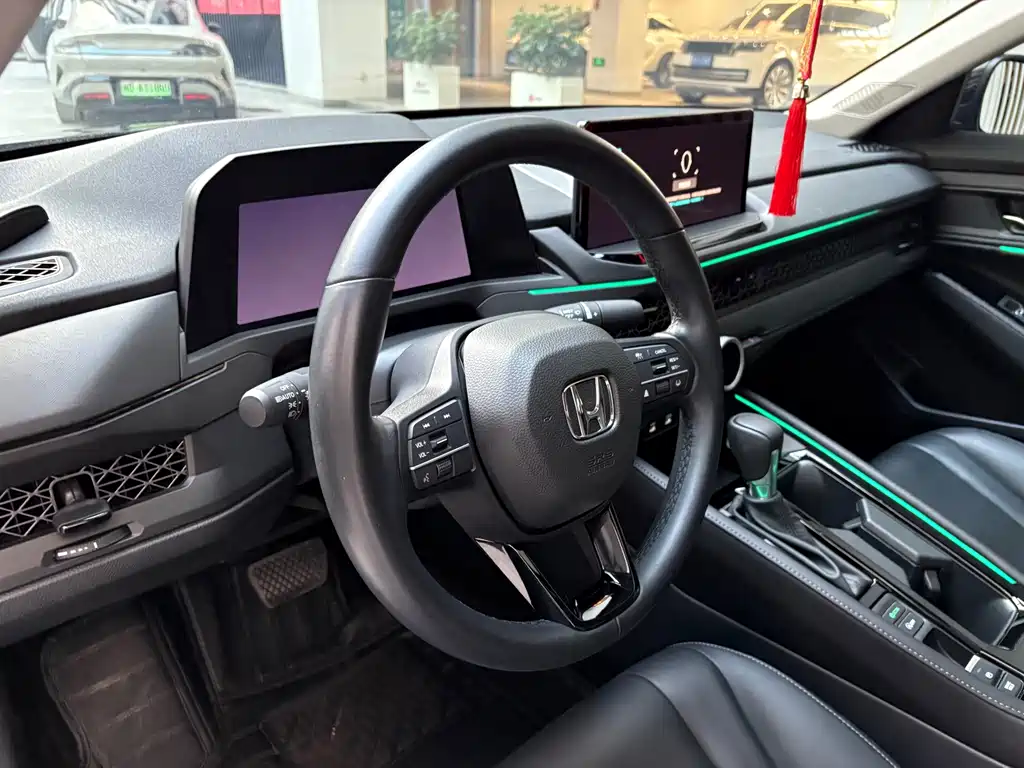Honda Accord — миниатюра 7
