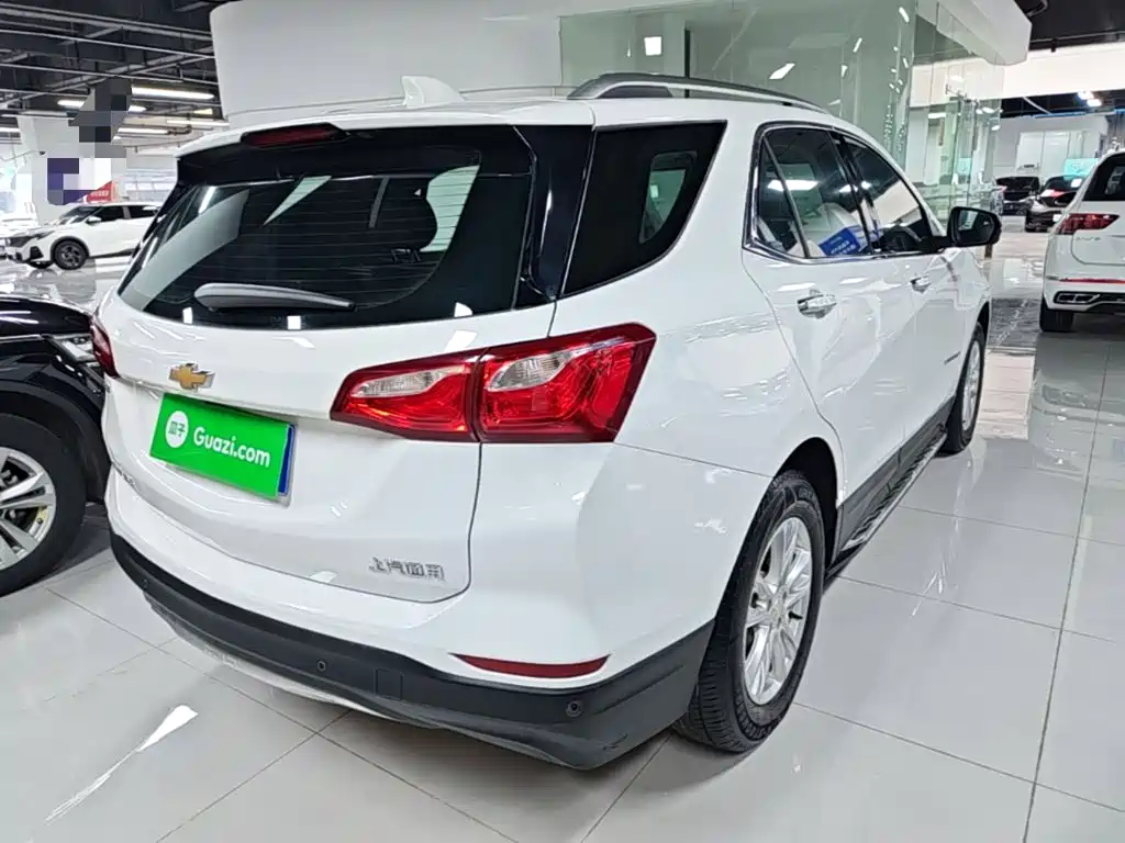 Chevrolet Equinox — миниатюра 7