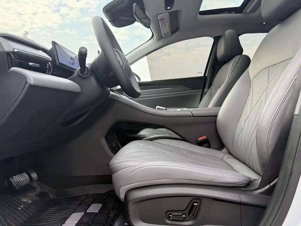 GEELY GALAXY GALAXY L6