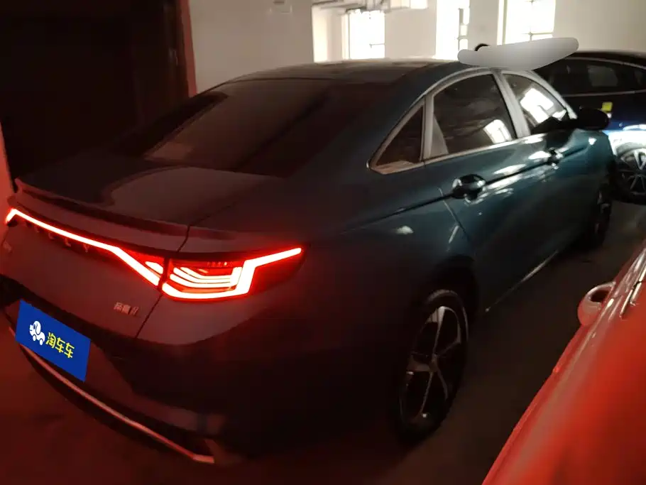 Geely Emgrand — миниатюра 3