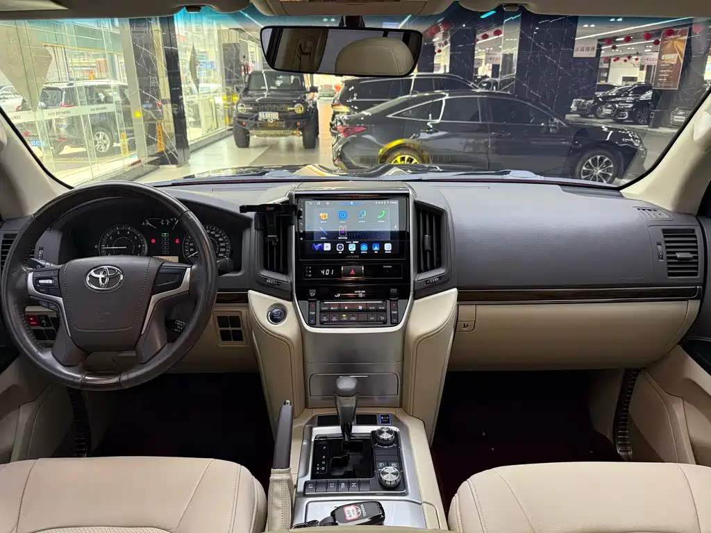 Toyota Land Cruiser — миниатюра 13