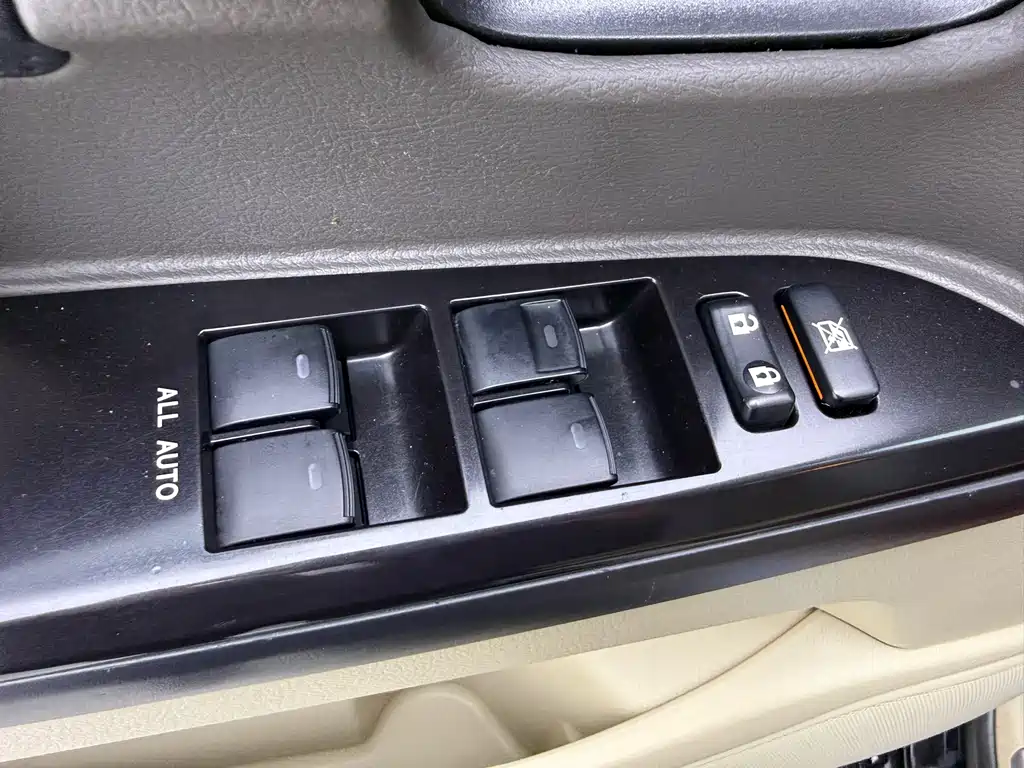 Toyota Land Cruiser — миниатюра 27