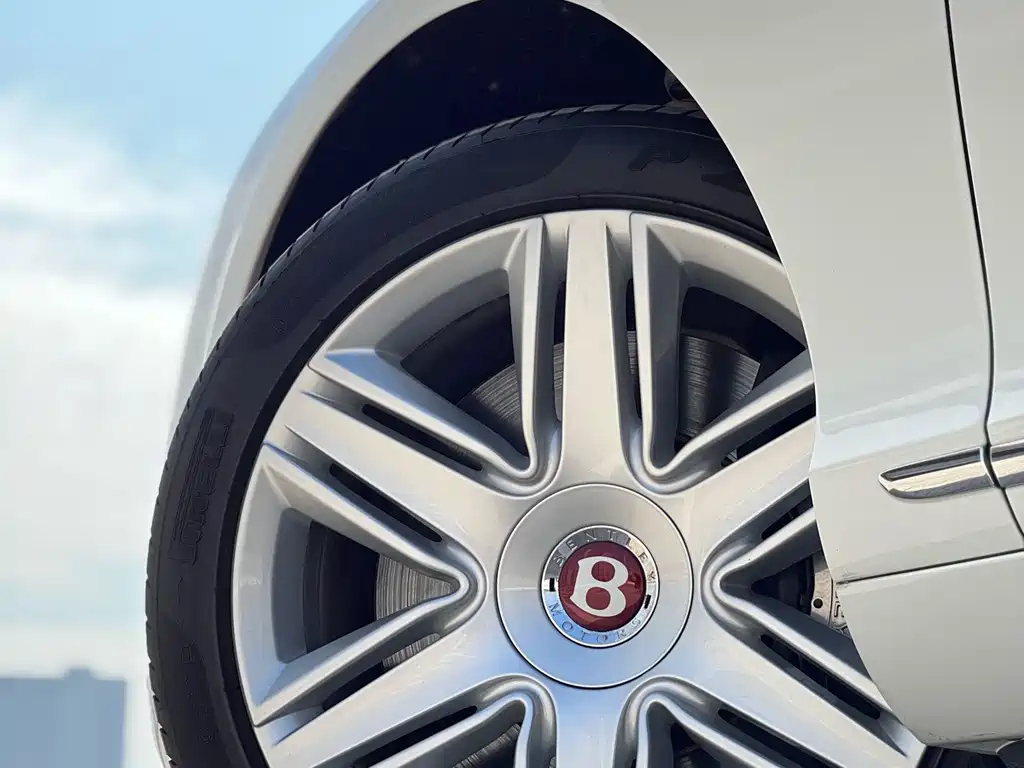Bentley Continental — миниатюра 13