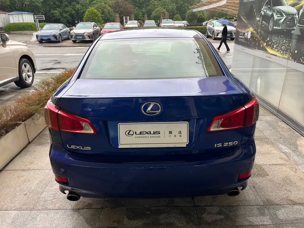 Lexus IS — миниатюра 6