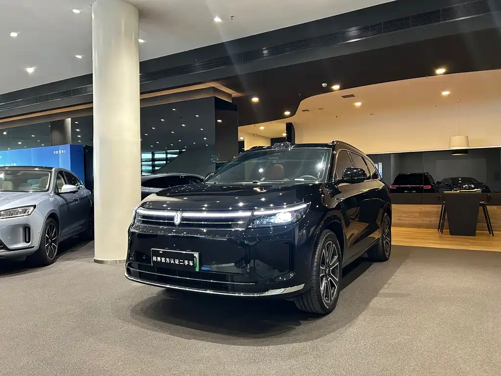 AITO Wenjie AITO M7
