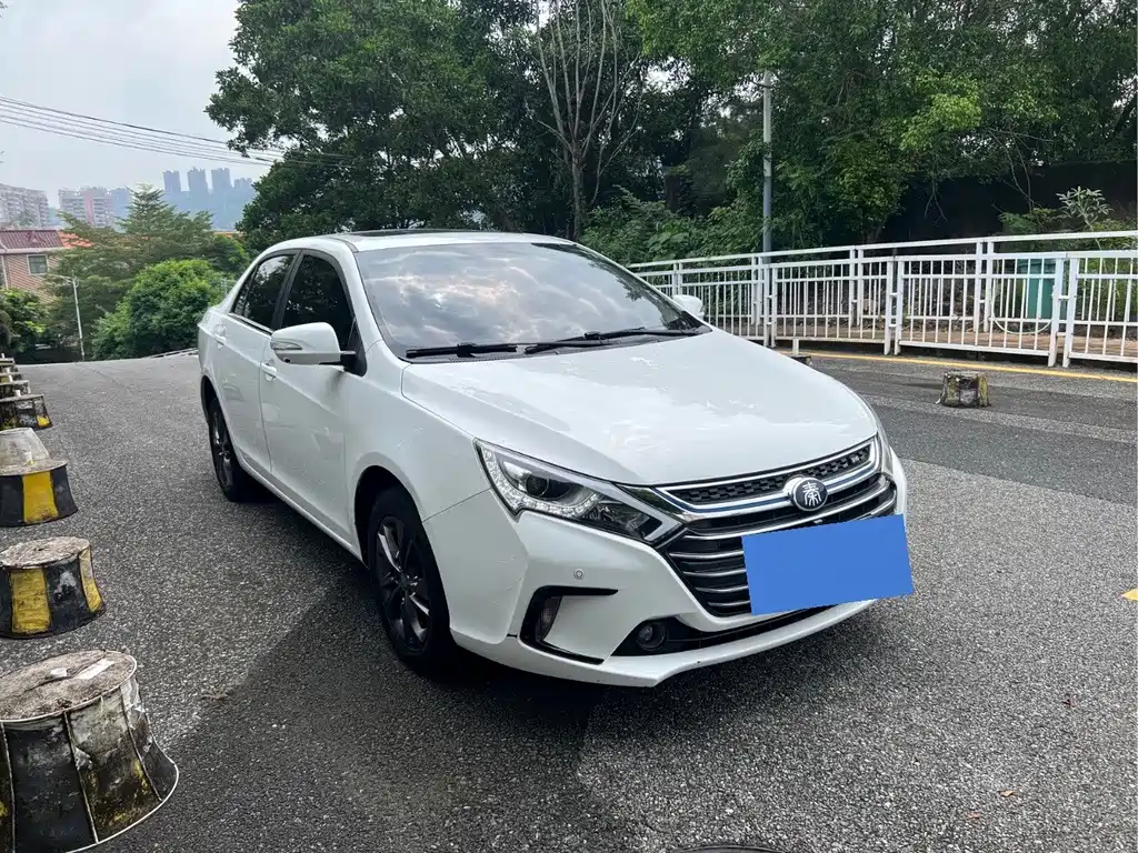 BYD Qin NEV — миниатюра 3