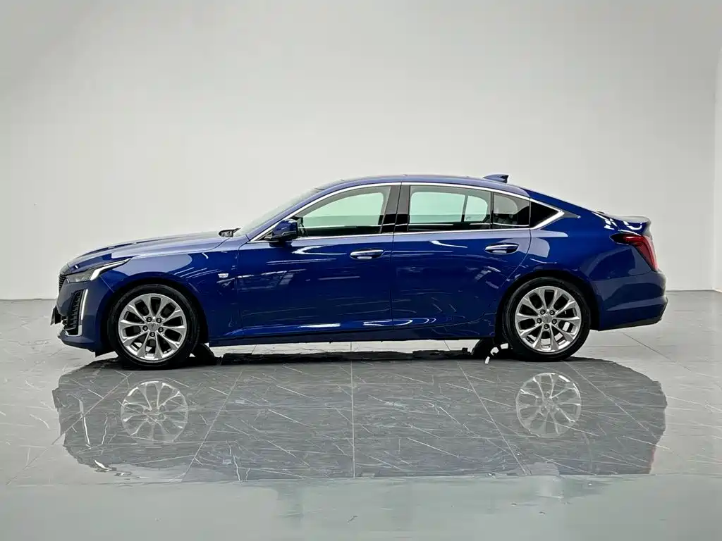 Cadillac CT5 28T Luxury Type, фото 3