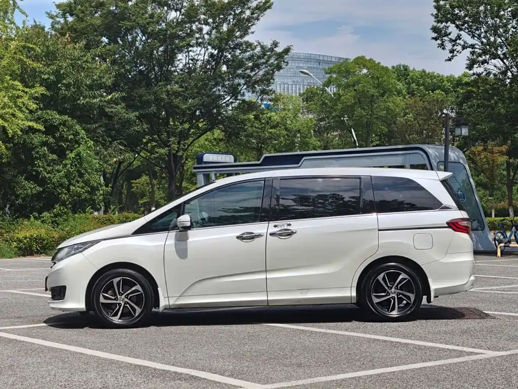 Honda Odyssey — миниатюра 6