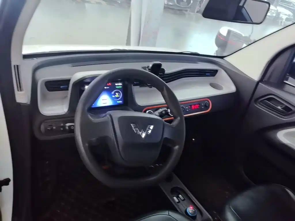 Wuling MINIEV — миниатюра 10