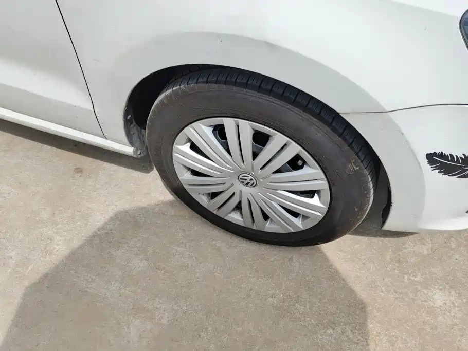 Volkswagen Polo — миниатюра 6