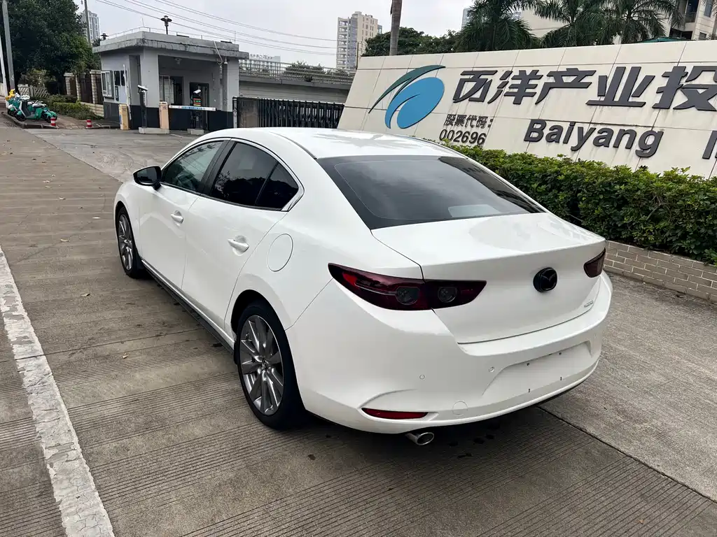 MAZDA 3 ANGKESAILA