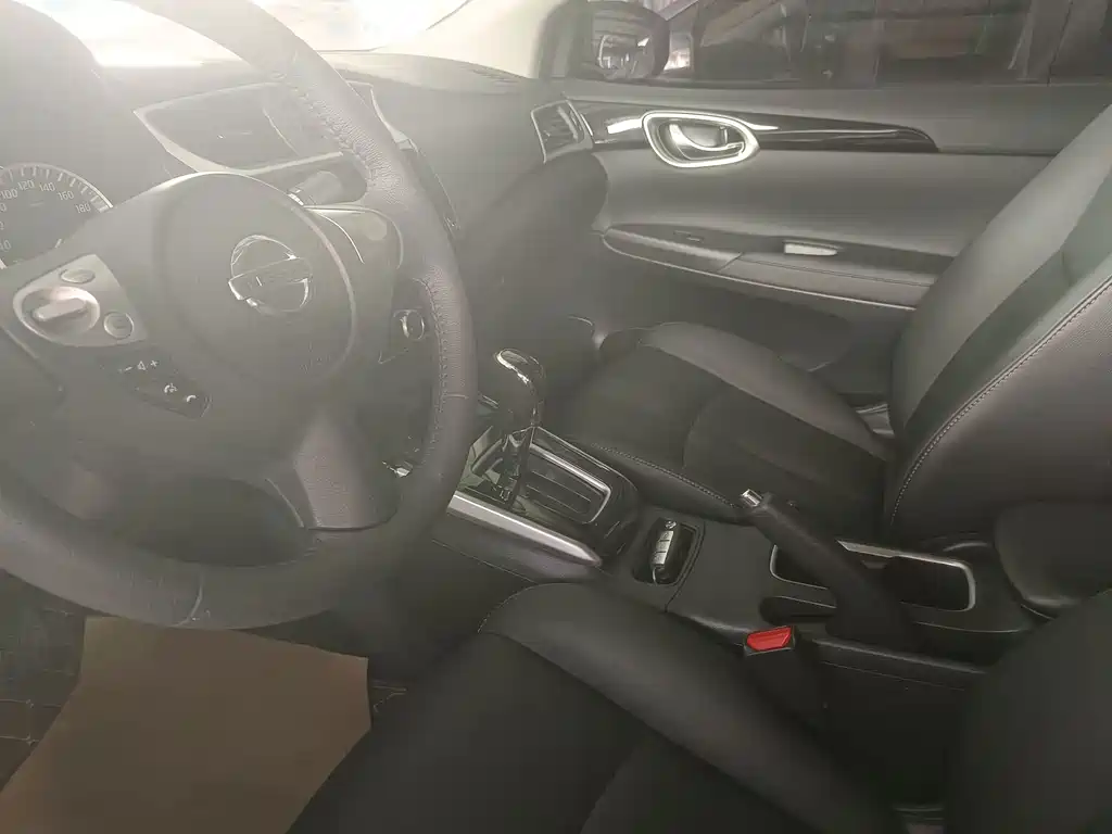 Nissan Sylphy — миниатюра 5