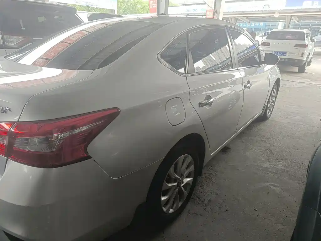 Nissan Sylphy — миниатюра 9