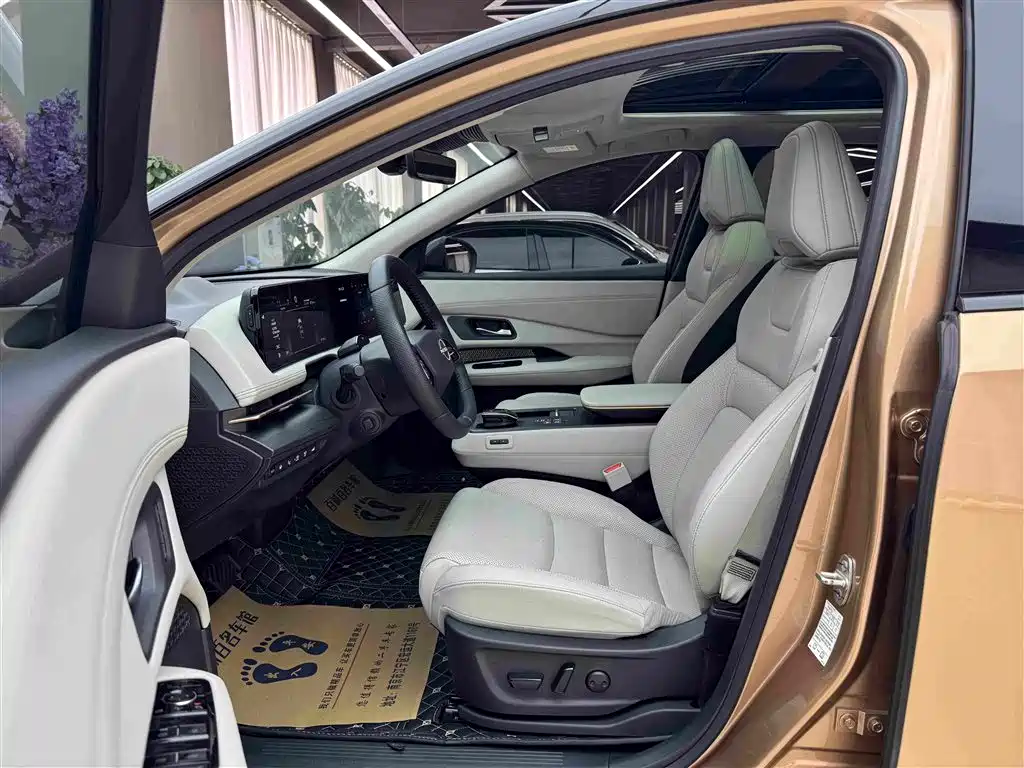 Nissan Ariya — миниатюра 9