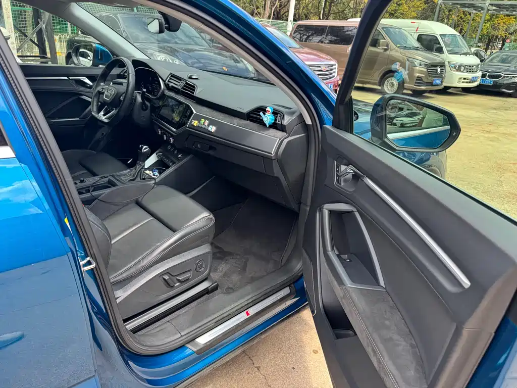 Audi Q3 Sportback — миниатюра 9