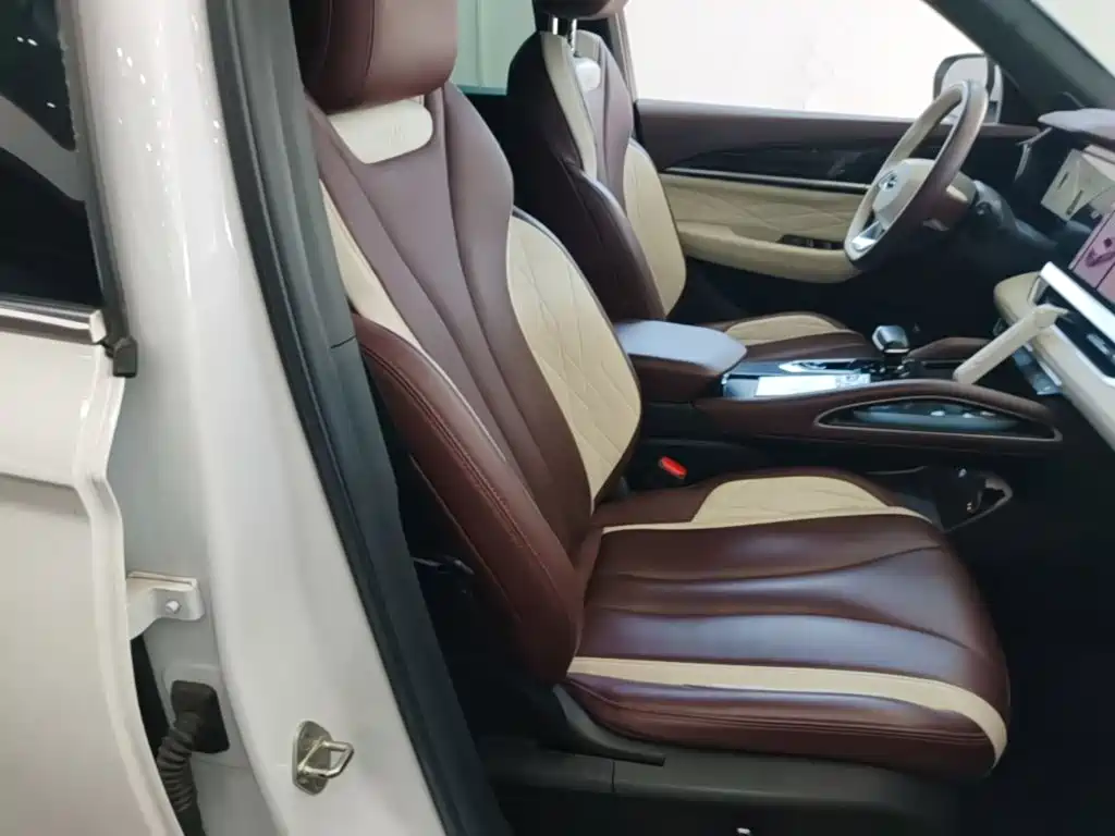 Geely Xingyue L — миниатюра 25