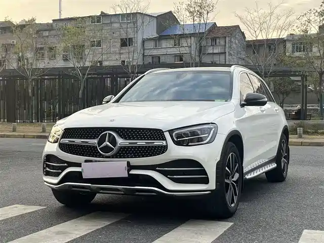 MERCEDES-BENZ GLC 2021