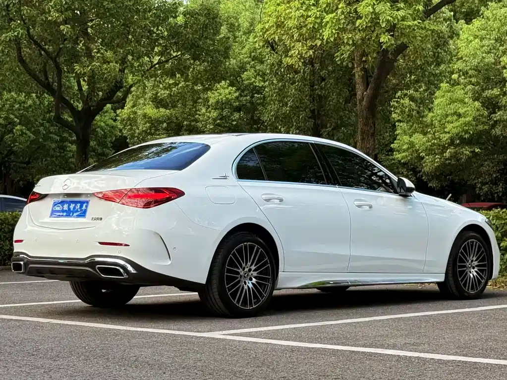 Mercedes-Benz C-Class — миниатюра 5