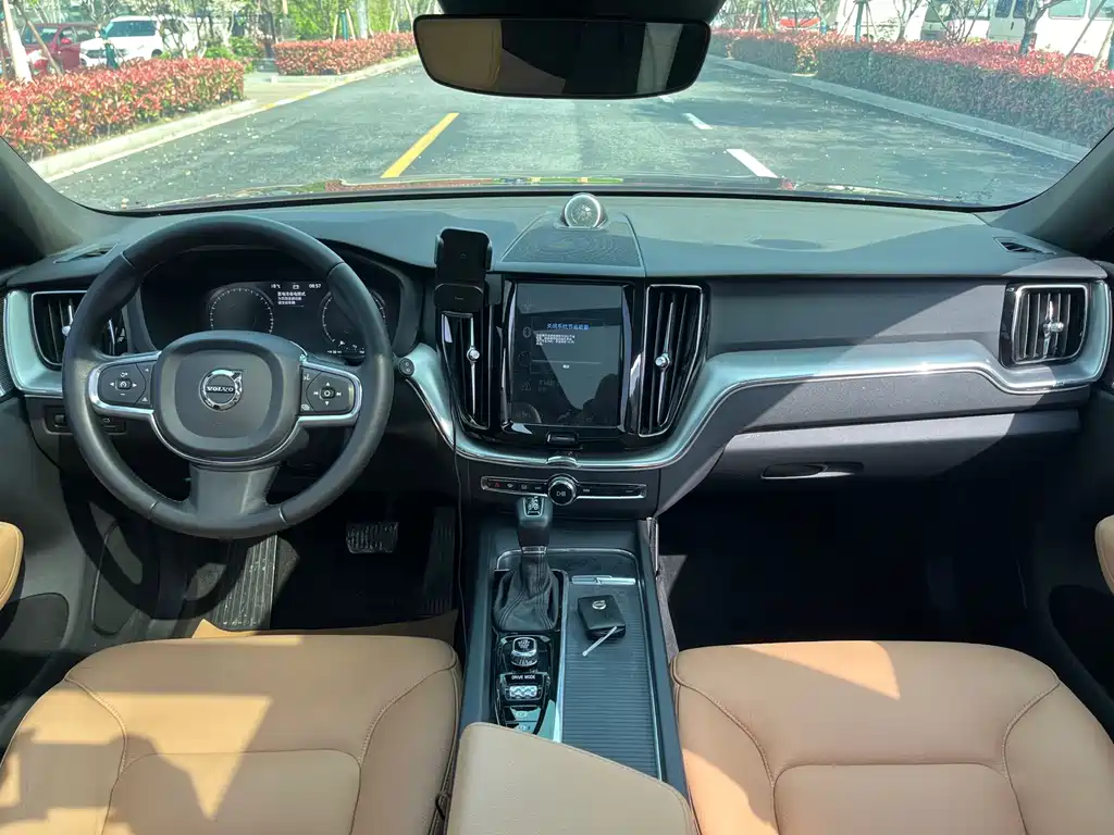 Volvo XC60 — миниатюра 16