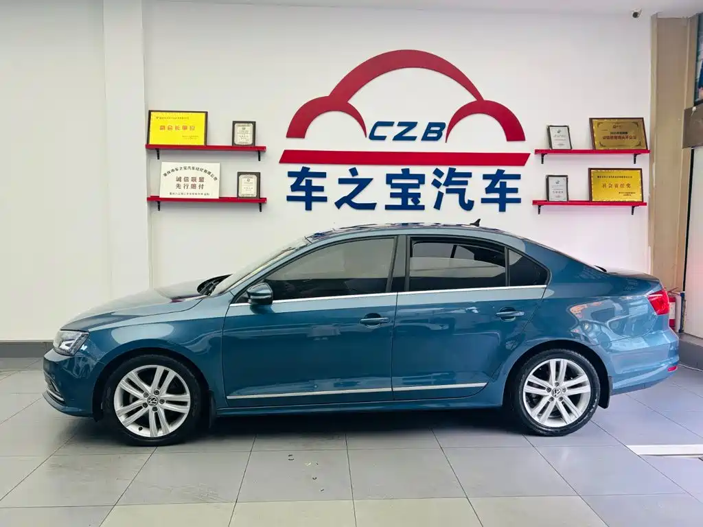 Volkswagen Sagitar — миниатюра 4