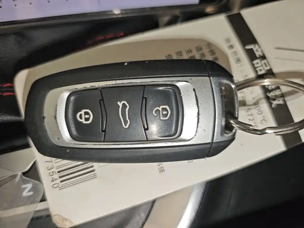 Geely Vision X3 — миниатюра 9