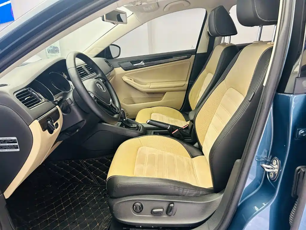 Volkswagen Sagitar — миниатюра 18